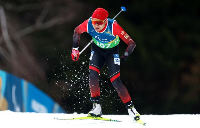 世界杯官方直播客户端下载官网手机版-锐评｜笑对万难，他们值得被更多人看见|冬残奥会|越野滑雪|高山滑雪|奖牌榜|刘子旭_新浪体育_新浪新闻